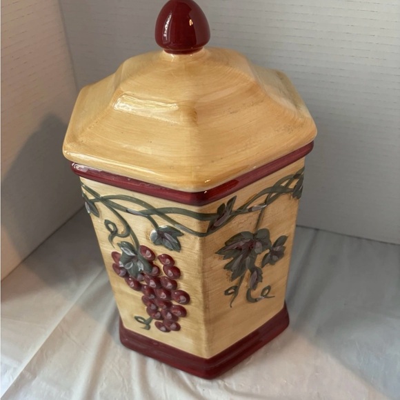 Vintage Nonni’s Biscotti Handmade Grape Vine Ceramic Canister Cookie Jar - Picture 6 of 9